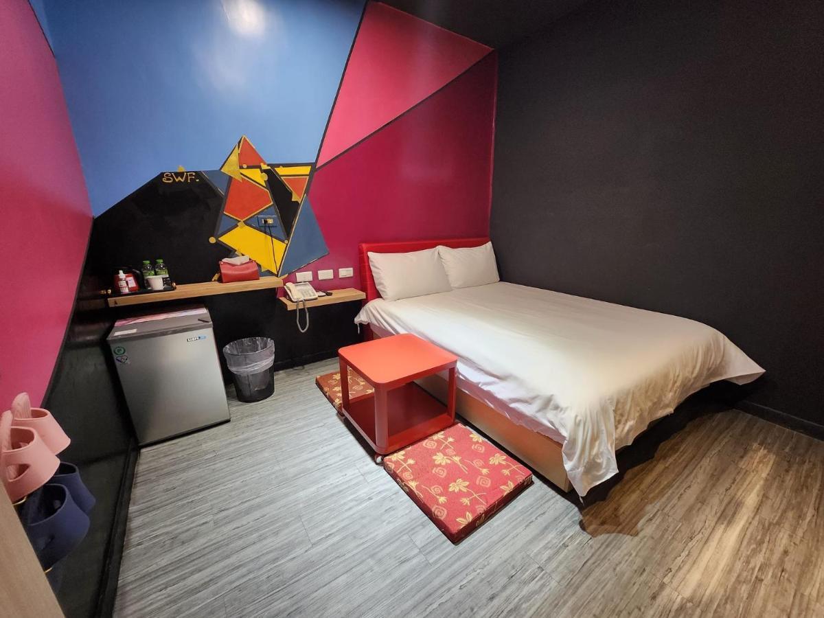Swf淡水新五福旅館 Sinwufu Hotel エクステリア 写真