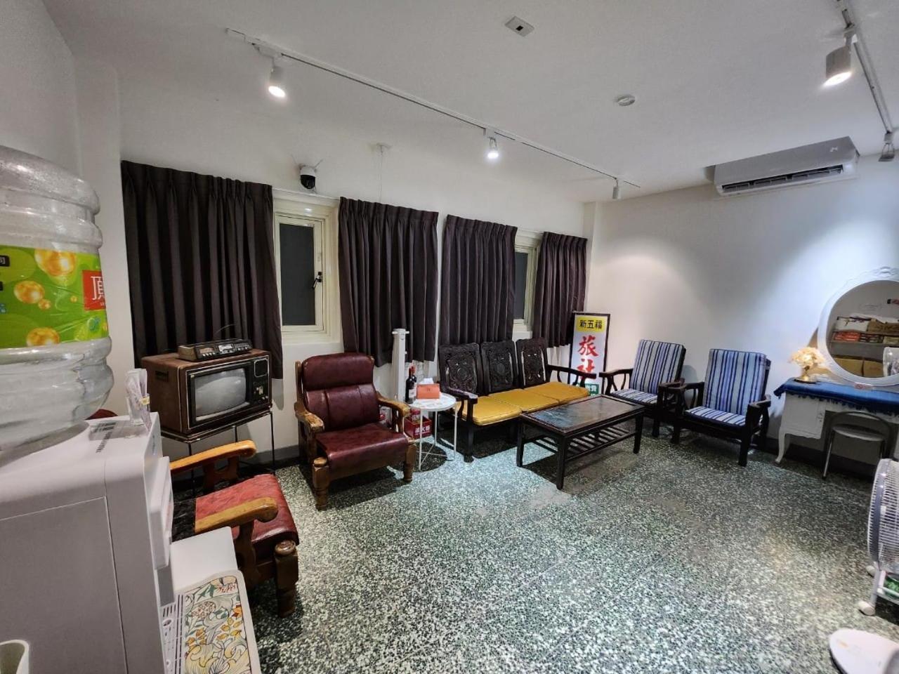 Swf淡水新五福旅館 Sinwufu Hotel エクステリア 写真